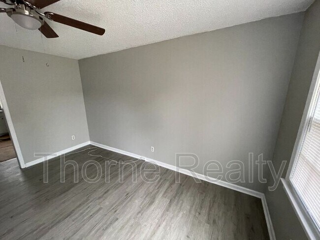 Foto del edificio - 507 Exchange Ln
