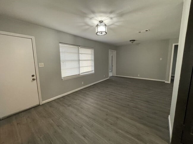 Building Photo - 4219 Dacca Dr