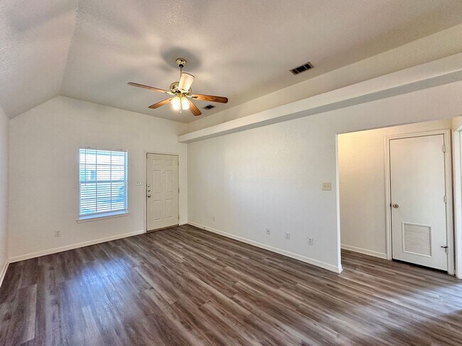 Foto del edificio - 3509 Westwood Dr