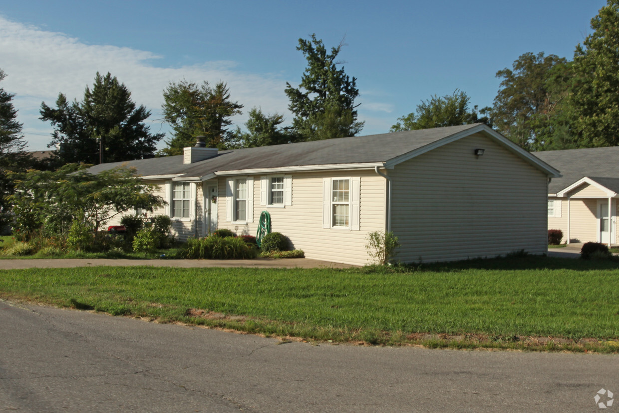 Building Photo - Mary Helen Manor Duplexs