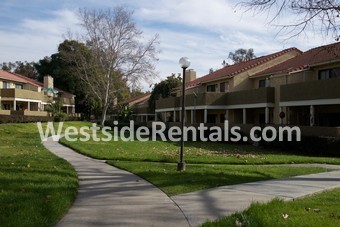 Primary Photo - 8255 Vineyard Ave