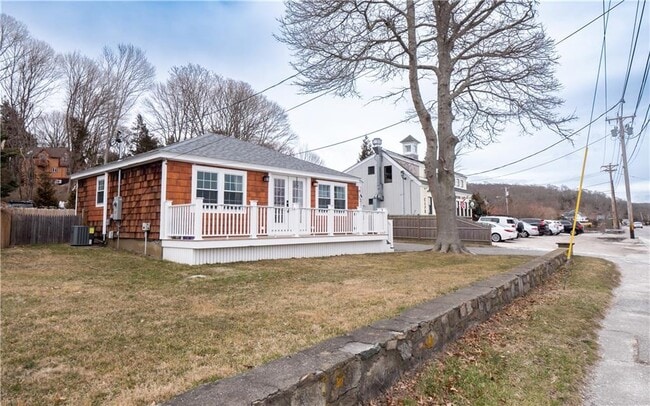 Building Photo - 2156 Main Rd