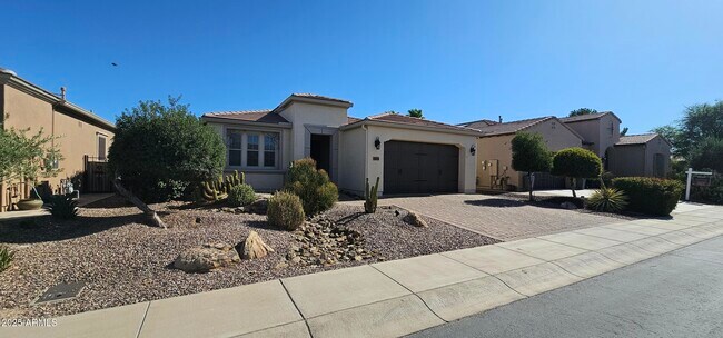 Building Photo - 1674 E Azafran Trail