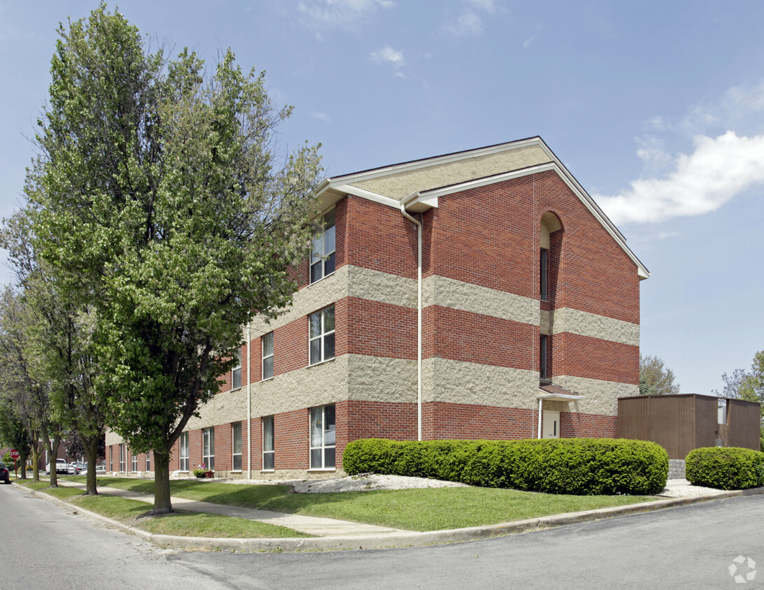 Building Photo - Janel Terrace