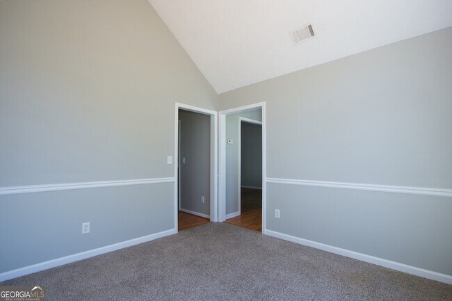 Foto del edificio - 350 Windermere Dr