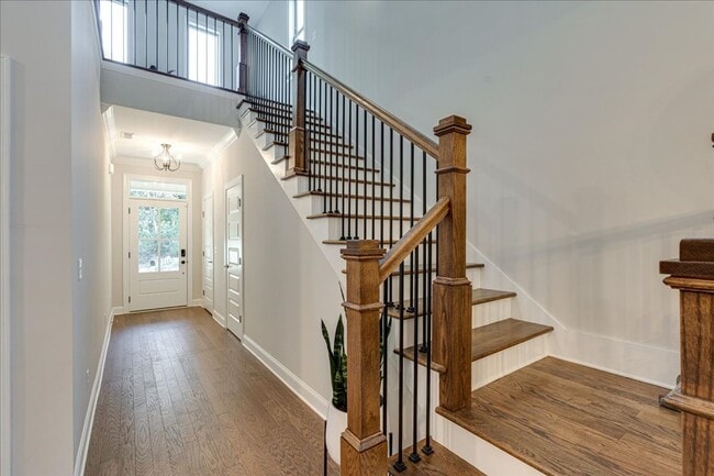 Building Photo - Brand New North Shore Home!