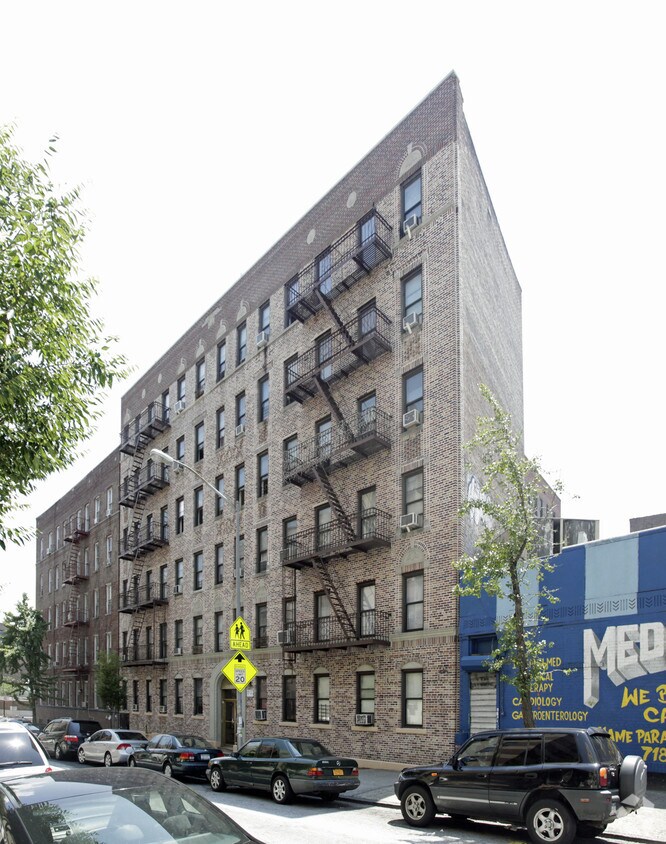 Primary Photo - 212 E 182nd St