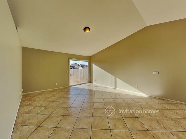 Building Photo - 5302 S 28th Ave