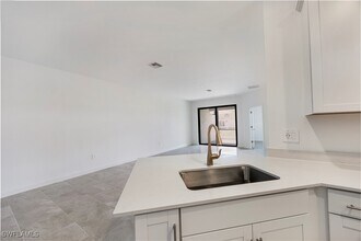 Building Photo - 19609 Hinkley Dr