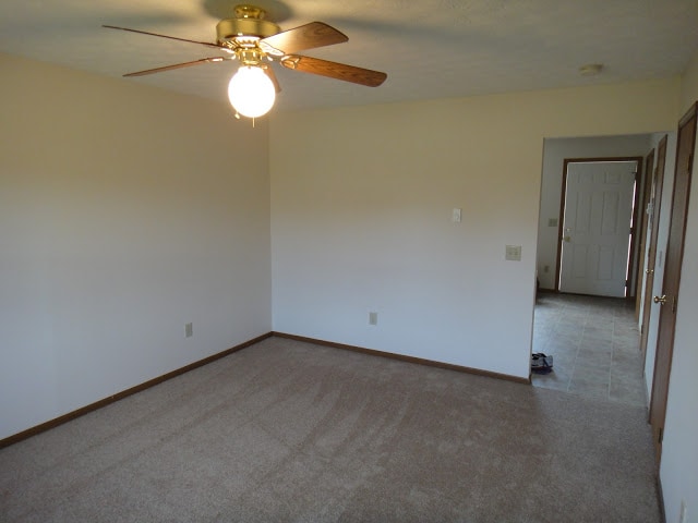 living room - 1535 Hawk Cir