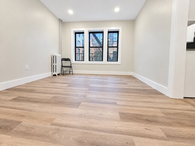Foto del edificio - 158 Bergen Ave