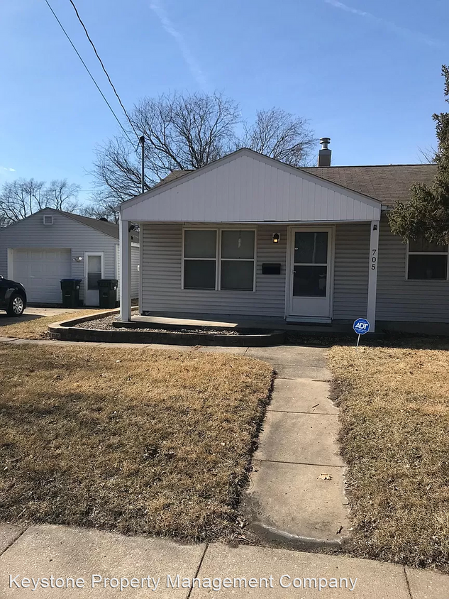 Primary Photo - 2 br, 1 bath House - 705 S. 1st Avenue