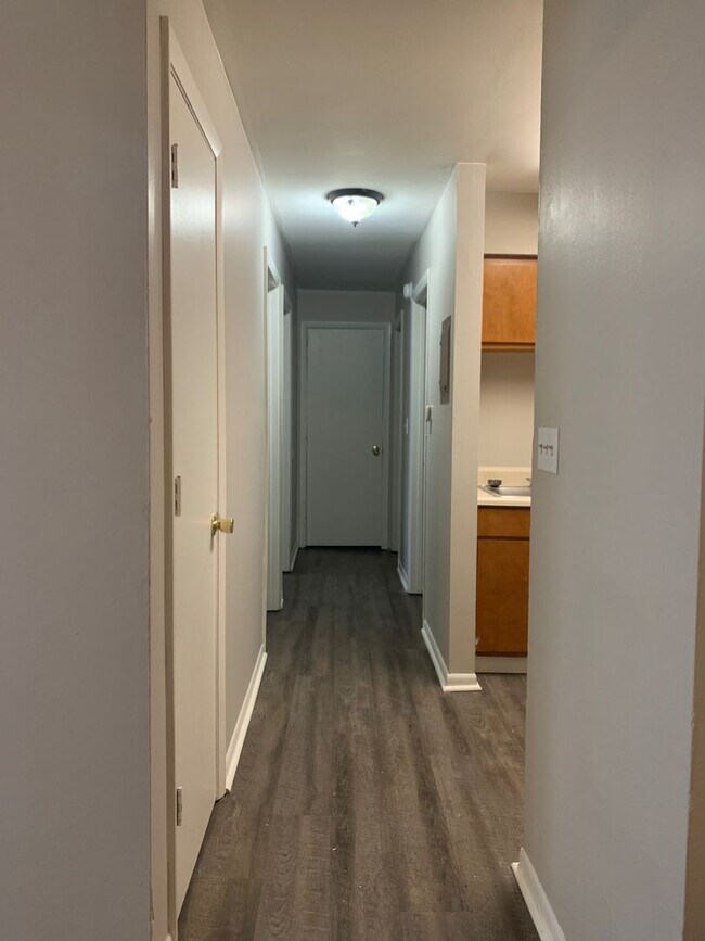 Foto del edificio - Start the new year in a new home! 2 Bedroom Apartment Ready for Move In