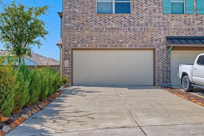 Foto del edificio - 16235 Rattlesnake Run Trail Trl