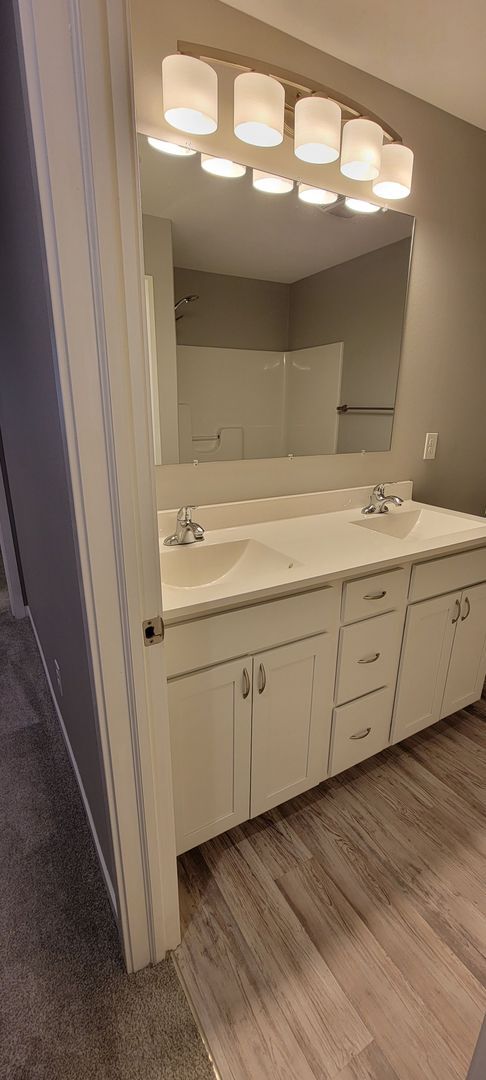 Building Photo - 2 bed/2.5 bath condo for rent