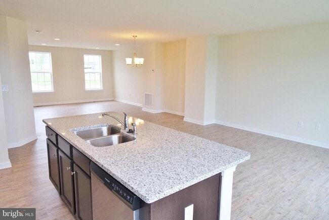 Building Photo - 48 Niblick Square