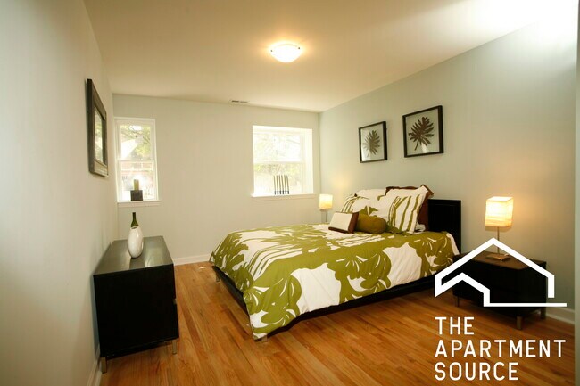 Foto del edificio - 6954 N Greenview Ave