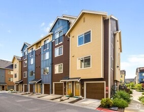 Building Photo - 1457 158th Ct NE