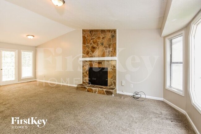 Building Photo - 2218 Lowtrail Ct