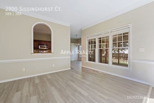 Building Photo - 2900 Sissinghurst Ct