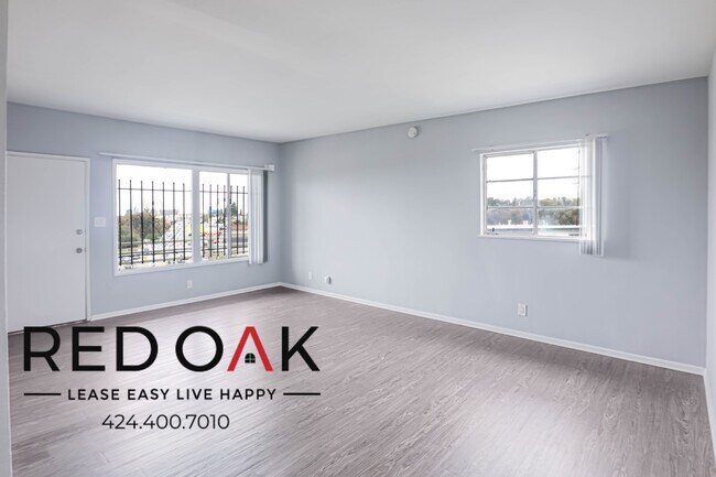 Foto del edificio - Stunning Completely Remodeled Two Bedroom ...