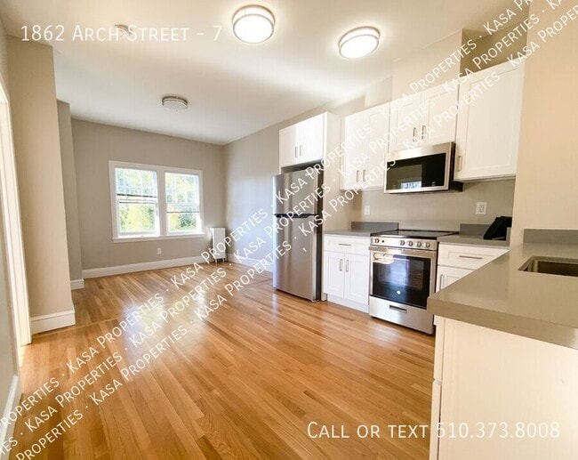 Building Photo - 1862 Arch St