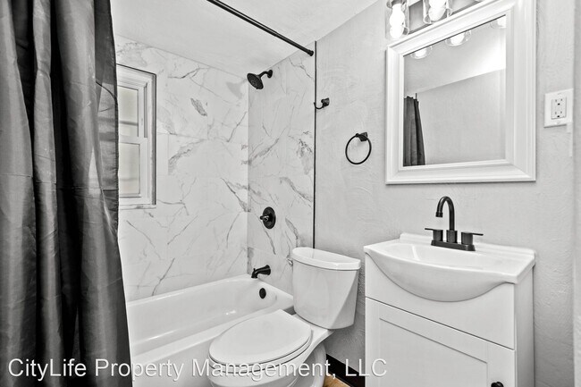 Building Photo - 3 br, 1 bath House - 323 Rodi Road