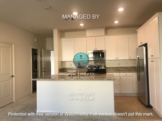 Building Photo - 14552 Sienna Pl