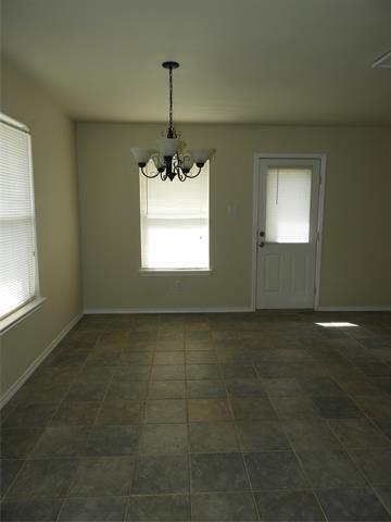 Building Photo - 2609 Mountain View Dr
