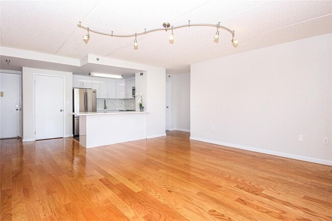 Building Photo - 123 Mamaroneck Ave