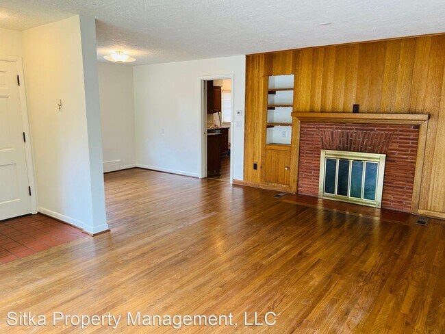 Foto del edificio - 4 br, 3 bath House - 4716 SE 47th Ave