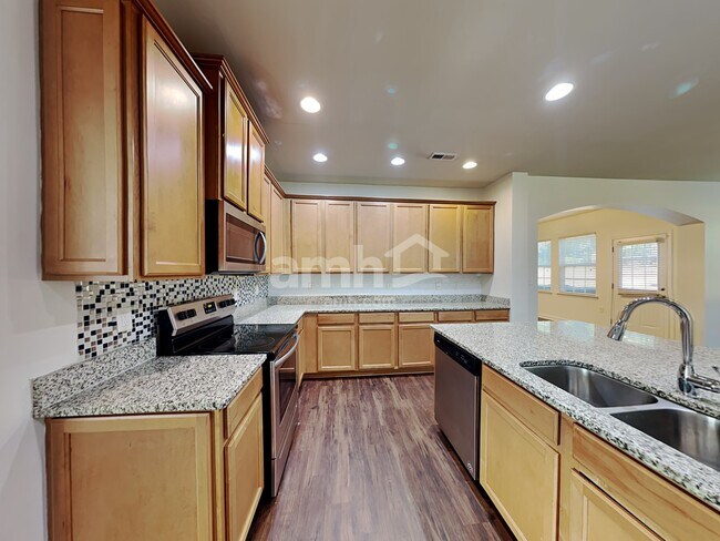 Foto del edificio - 12326 Scott Creek Dr