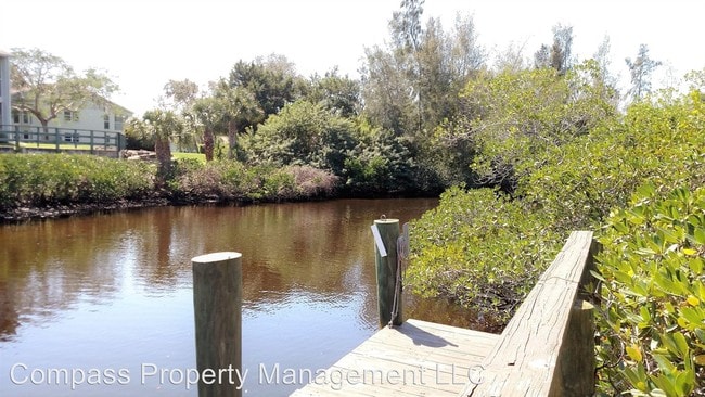 Building Photo - 614 Elba Dr
