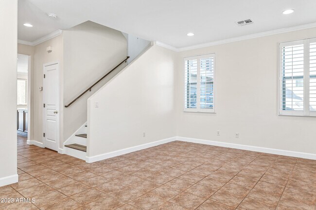 Foto del edificio - 4046 S Tatum Ln