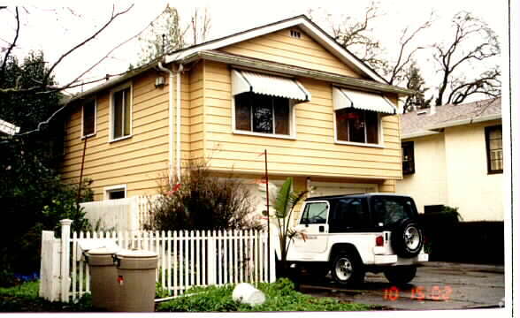 Primary Photo - 9 Manor Rd