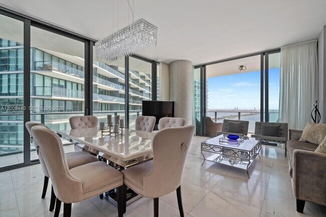 Foto del edificio - 480 NE 31st St