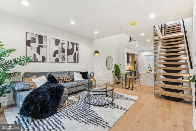 Foto del edificio - 1106 N Bodine St