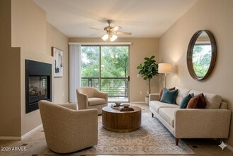 Building Photo - 1701 E Colter St