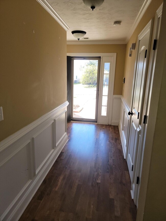 Foto del edificio - 2581 Kirby Ave