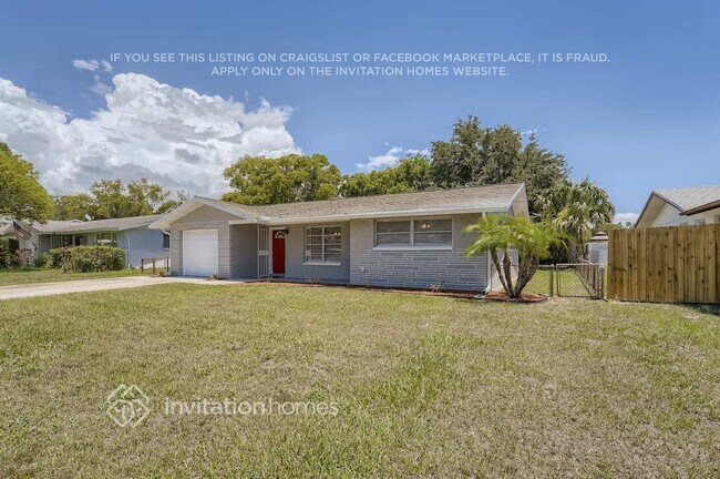 Foto del edificio - 7530 Rosewood Dr