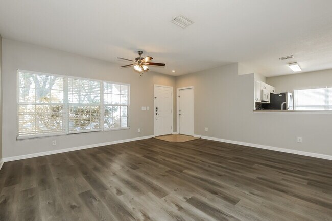 Foto del edificio - 454 Summer Sails Dr