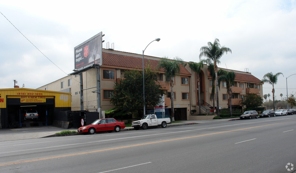 Primary Photo - Panorama Pointe Apartments