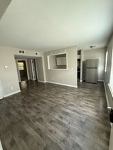 Building Photo - 3706 Flint St