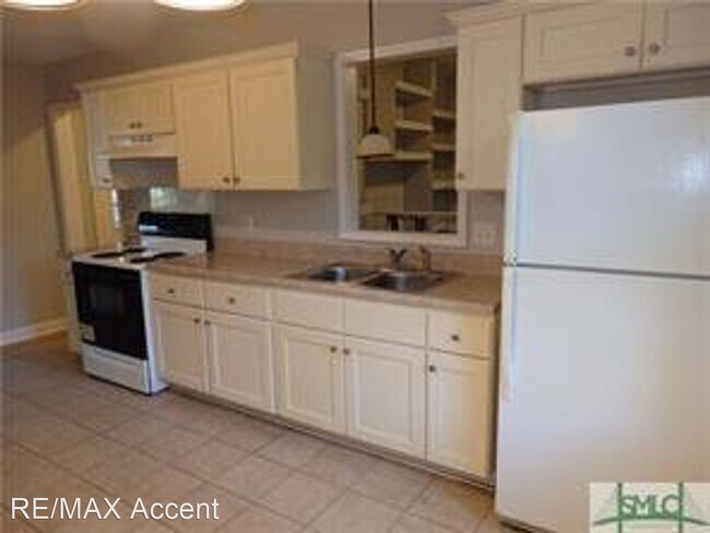 Building Photo - 3 br, 2 bath House - 2250 Armstrong Drive