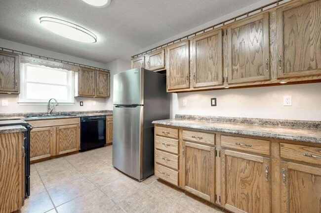 Building Photo - 176 Hunters Run Cir NW