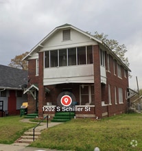 Building Photo - 1202 S Schiller St
