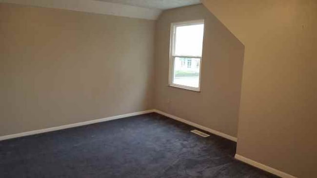 Building Photo - 1666 Stonegate Dr