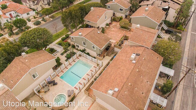 Building Photo - 3 br, 3 bath House - 24681 Santa Clara Ave...