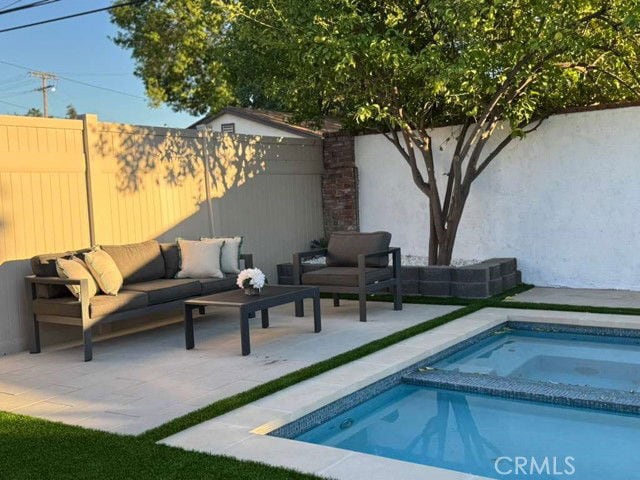 Foto del edificio - 23010 Hartland St