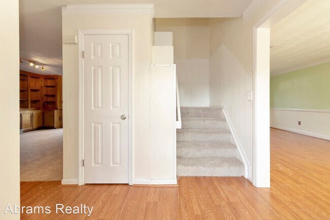Building Photo - 4 br, 2.5 bath House - 5608 Plowshare Brief